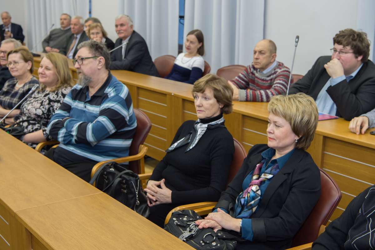 Изображение: Торжественное вручение удостоверений слушателям программы повышения квалификации &ldquo;Инновационные технологии разработки систем интерактивного обучения в сфере профессионального образования&rdquo;